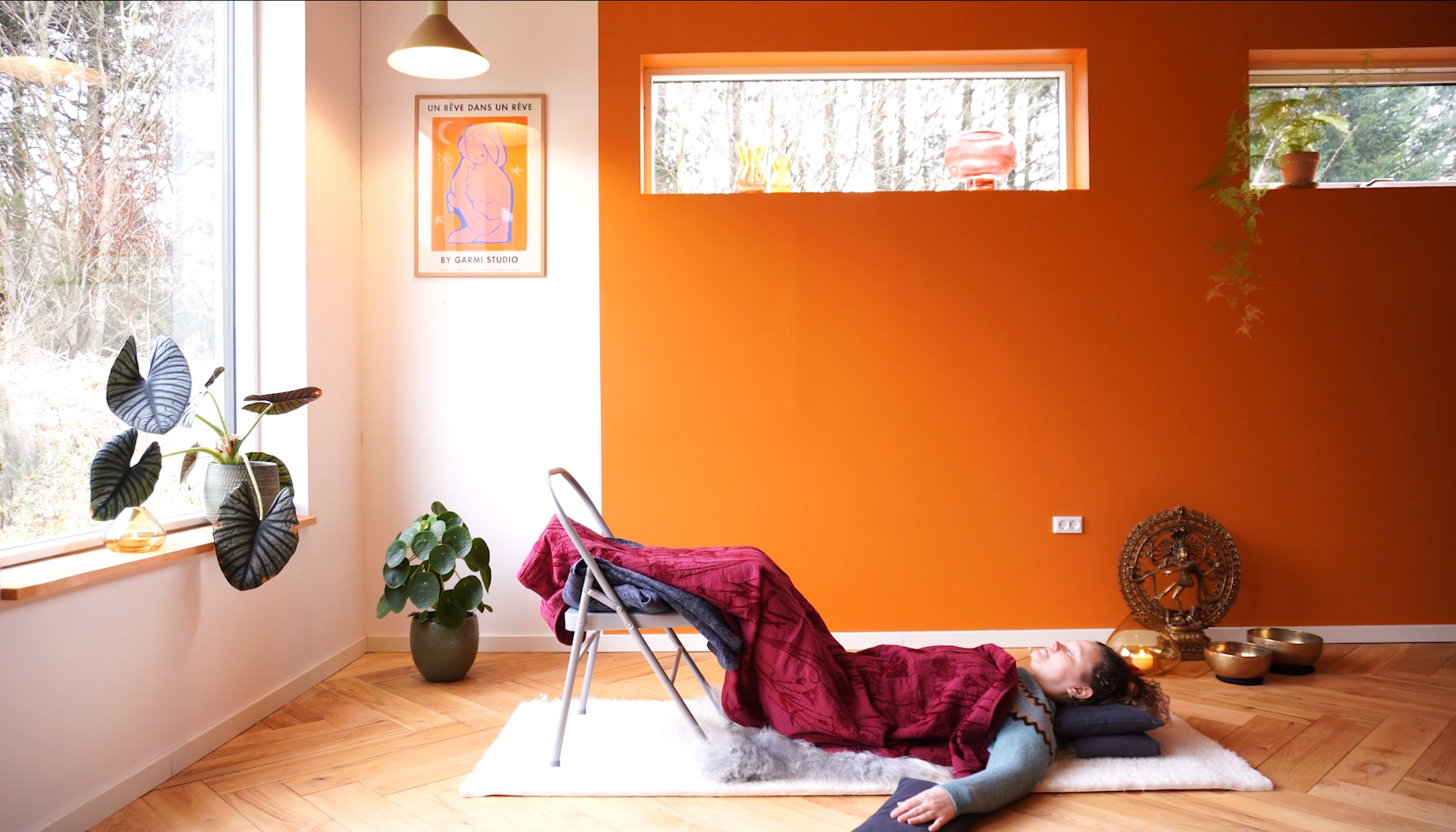 Savasana med 'ben på stol'